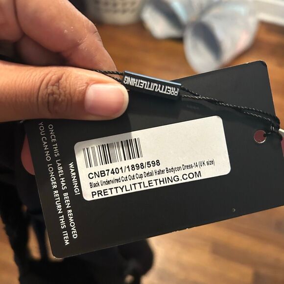 New Pretty Little Thing Cut Out Dress - Picture 5 of 6